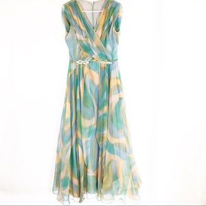 Vintage Multi-Color Women’s Gown